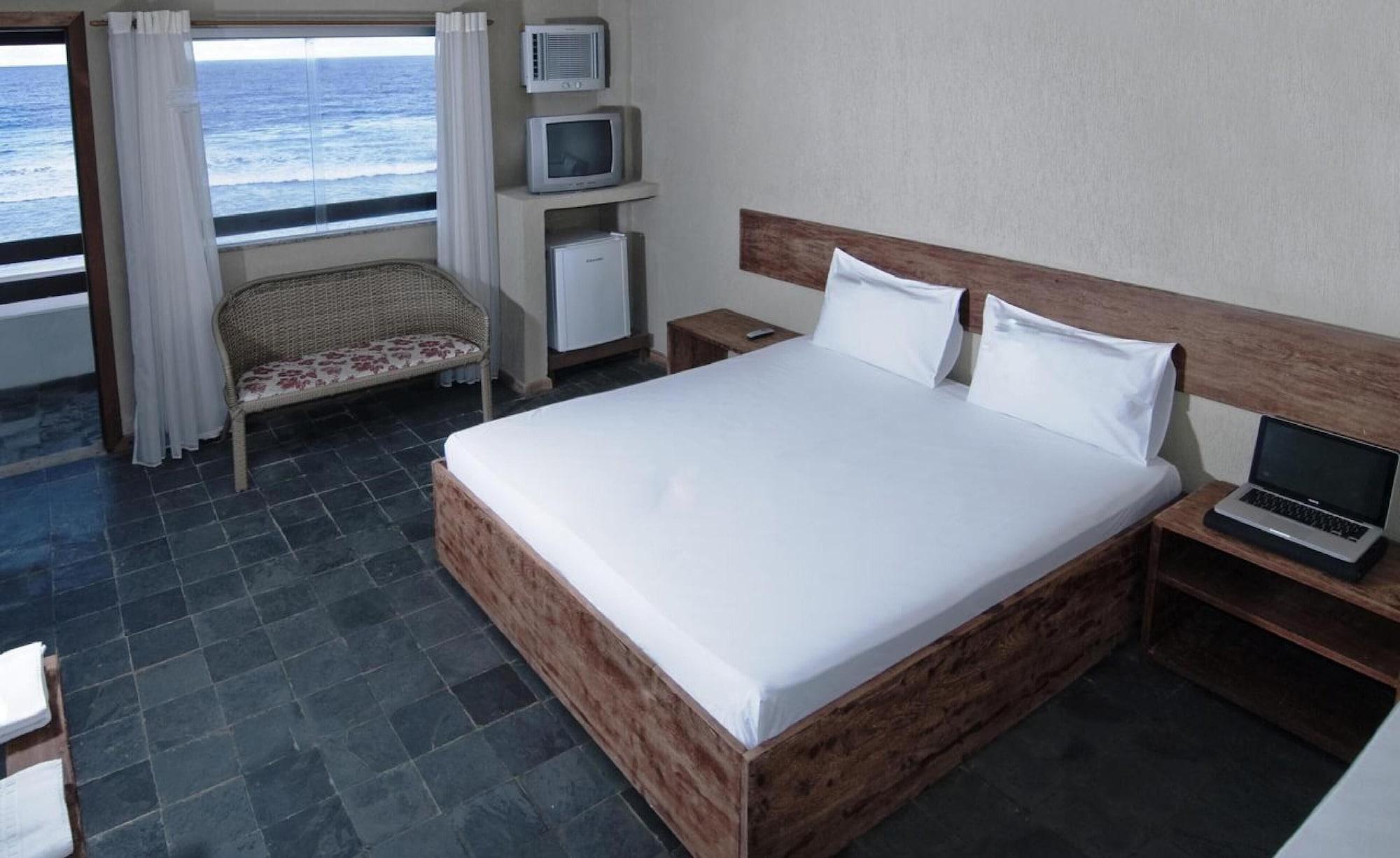 Oyo Hotel Arembepe Beach Hotel, Camacari Exterior photo